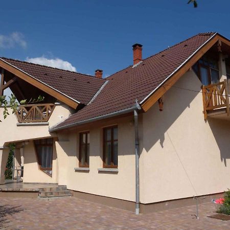 Apartment Balatonlelle 6 Buitenkant foto